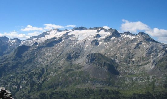 Pico de Aneto ridge
